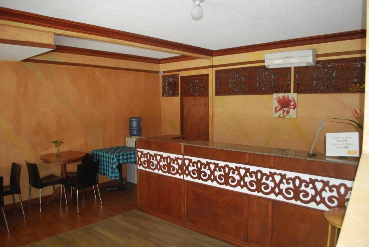 Reddoorz Plus At Balai Sofia Bed & Breakfast Batangas Talisay  Экстерьер фото
