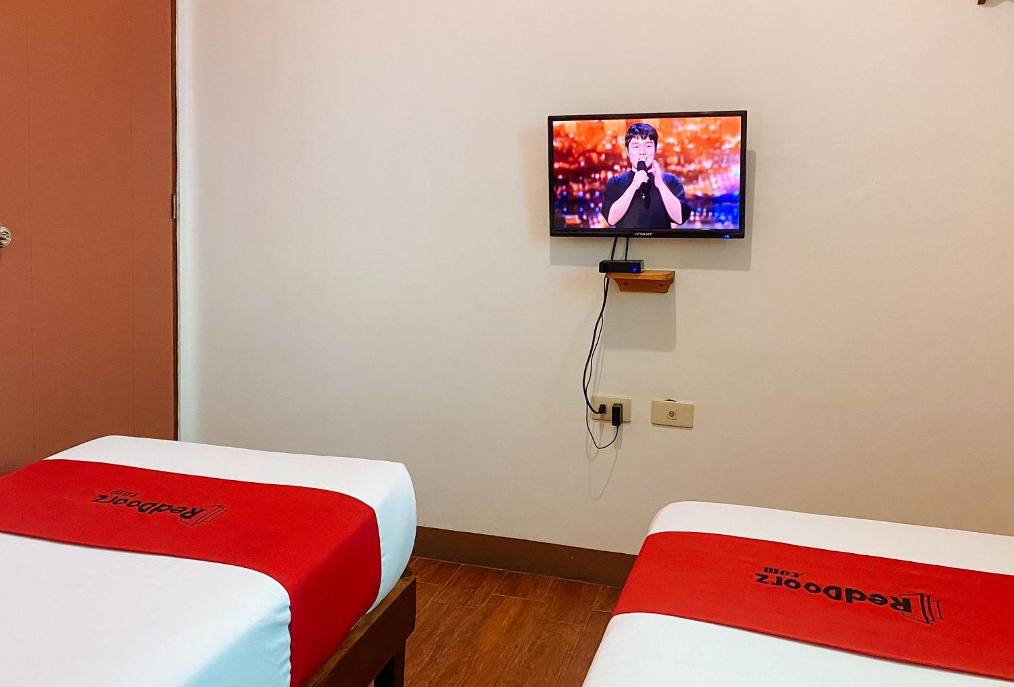 Reddoorz Plus At Balai Sofia Bed & Breakfast Batangas Talisay  Экстерьер фото