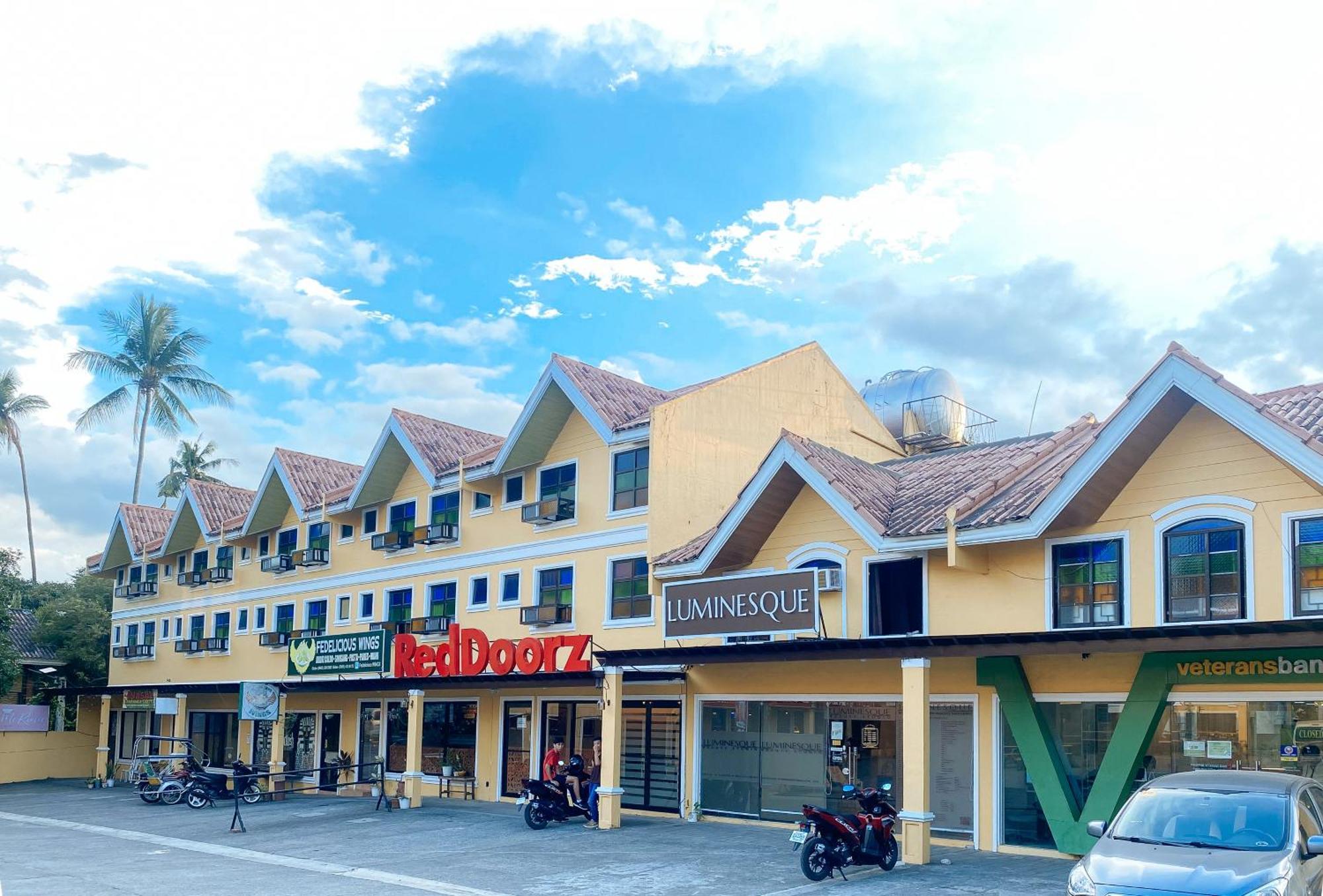 Reddoorz Plus At Balai Sofia Bed & Breakfast Batangas Talisay  Экстерьер фото